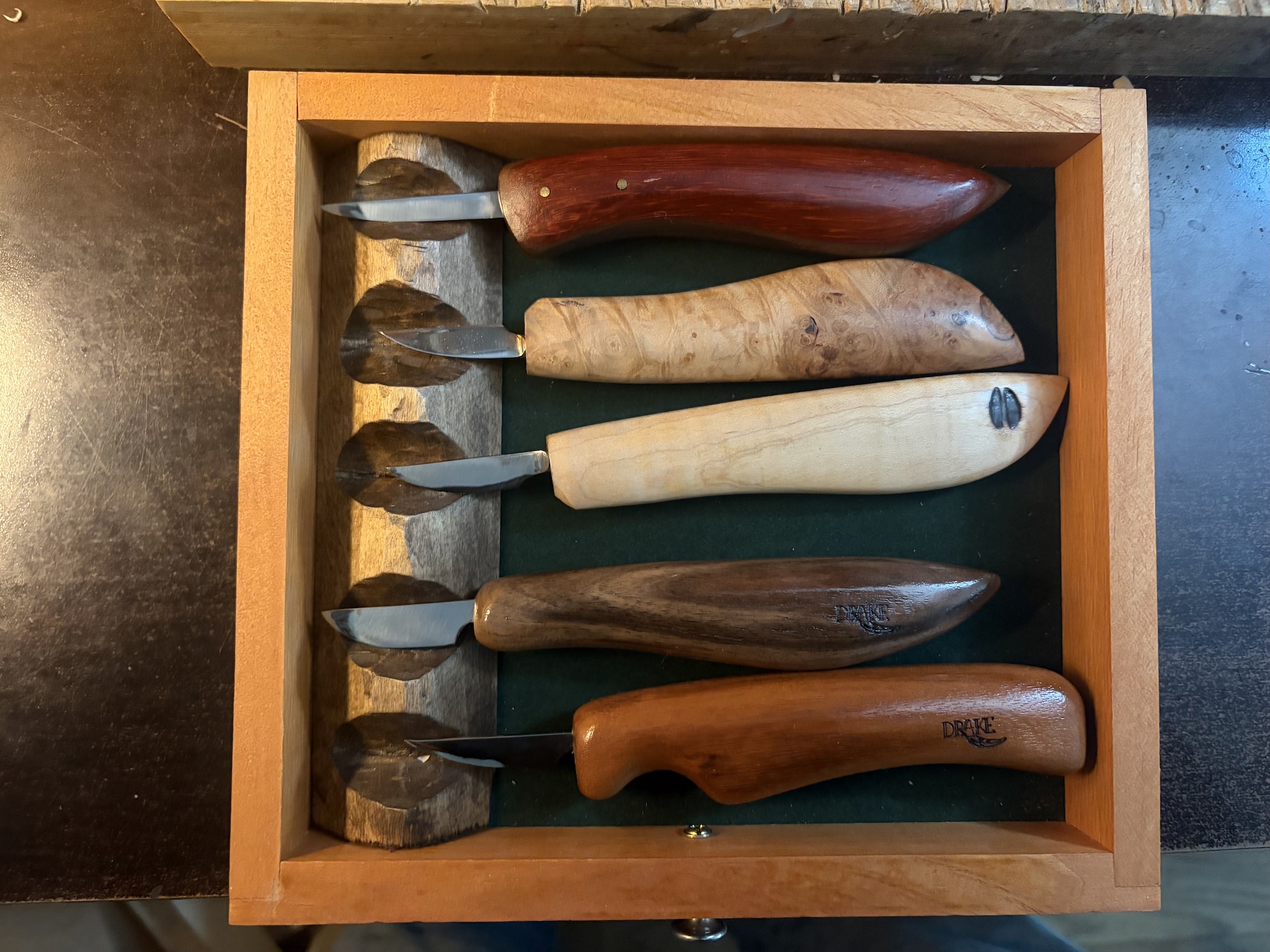 Carving Drawer - upswept knives (less loved)